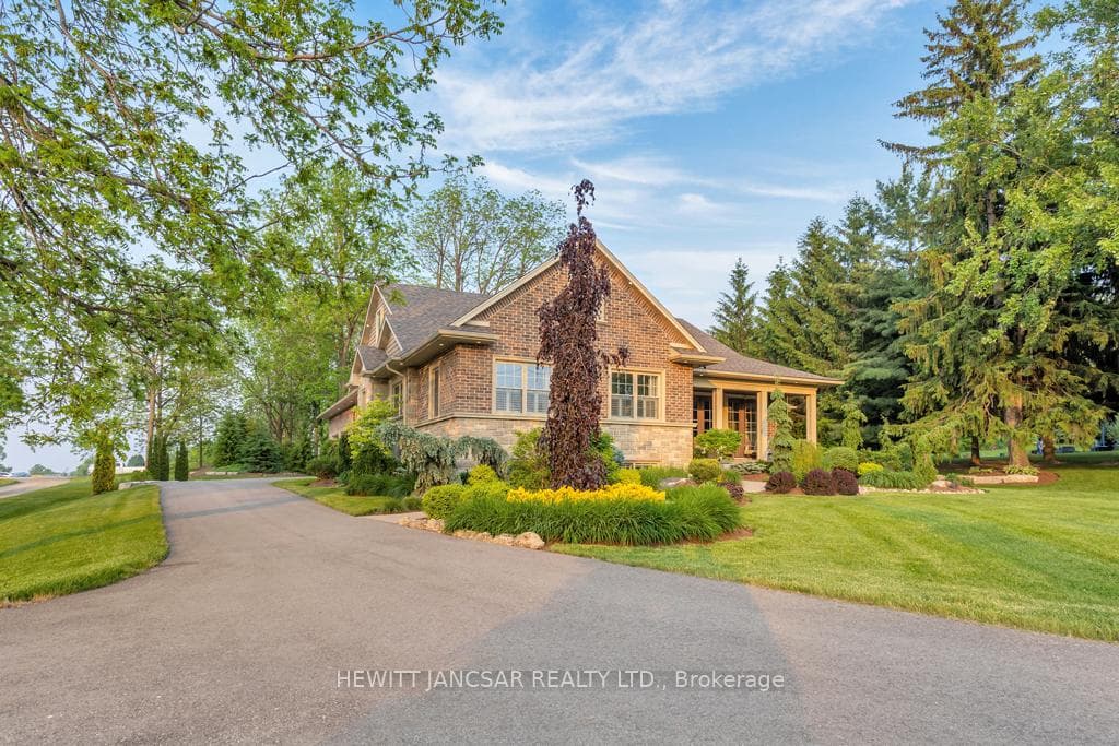 140 Baird Street photo 37