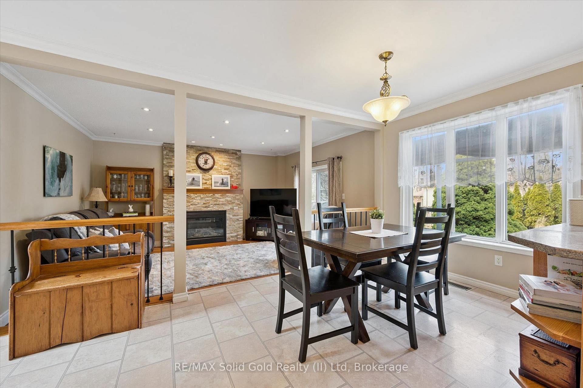 14 Robertson Crescent photo 13