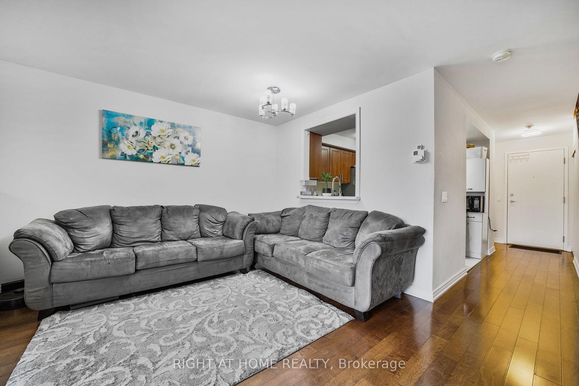 188 Bonis Avenue Unit 618 photo 5