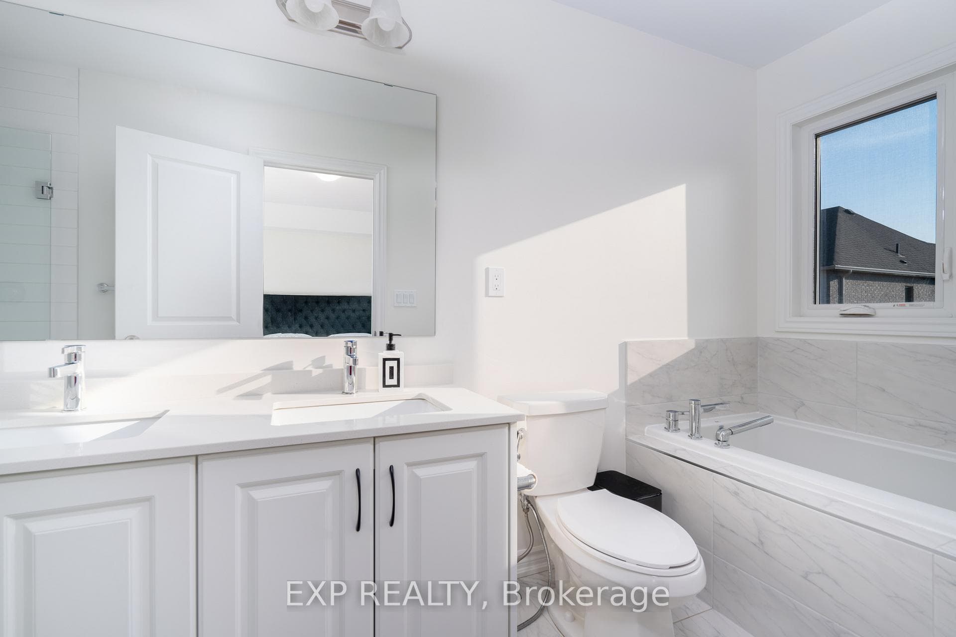 1422 Kovachik Boulevard photo 14