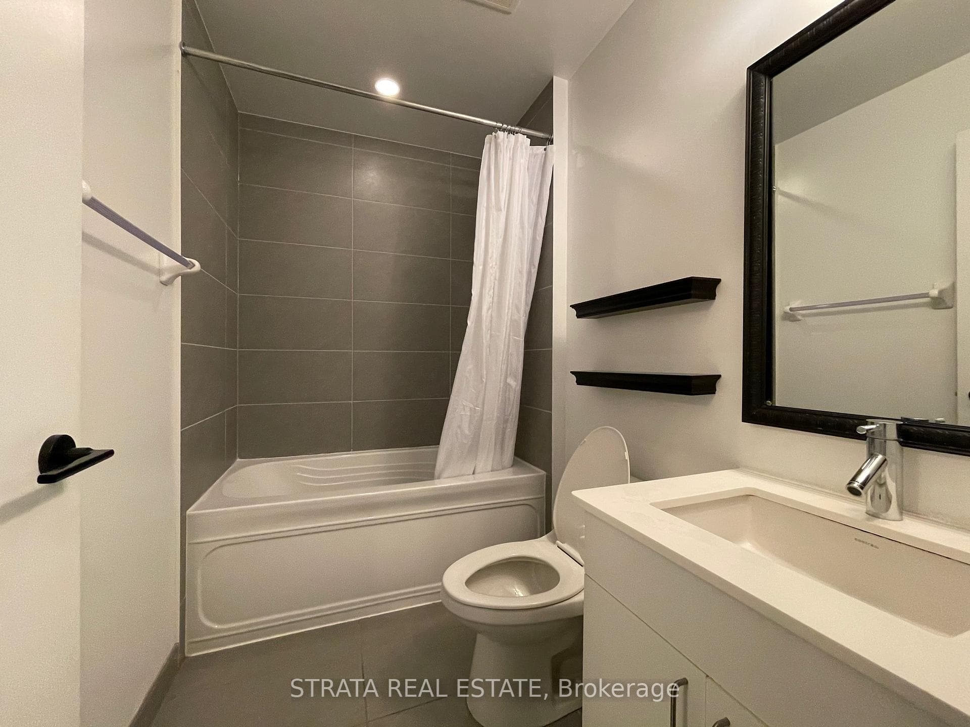 426 University Avenue Unit 2507 photo 10