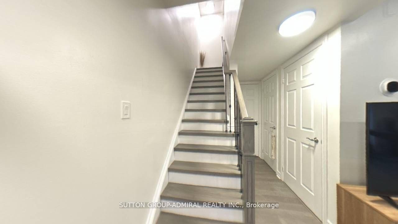 314 John Street Unit 190 photo 4