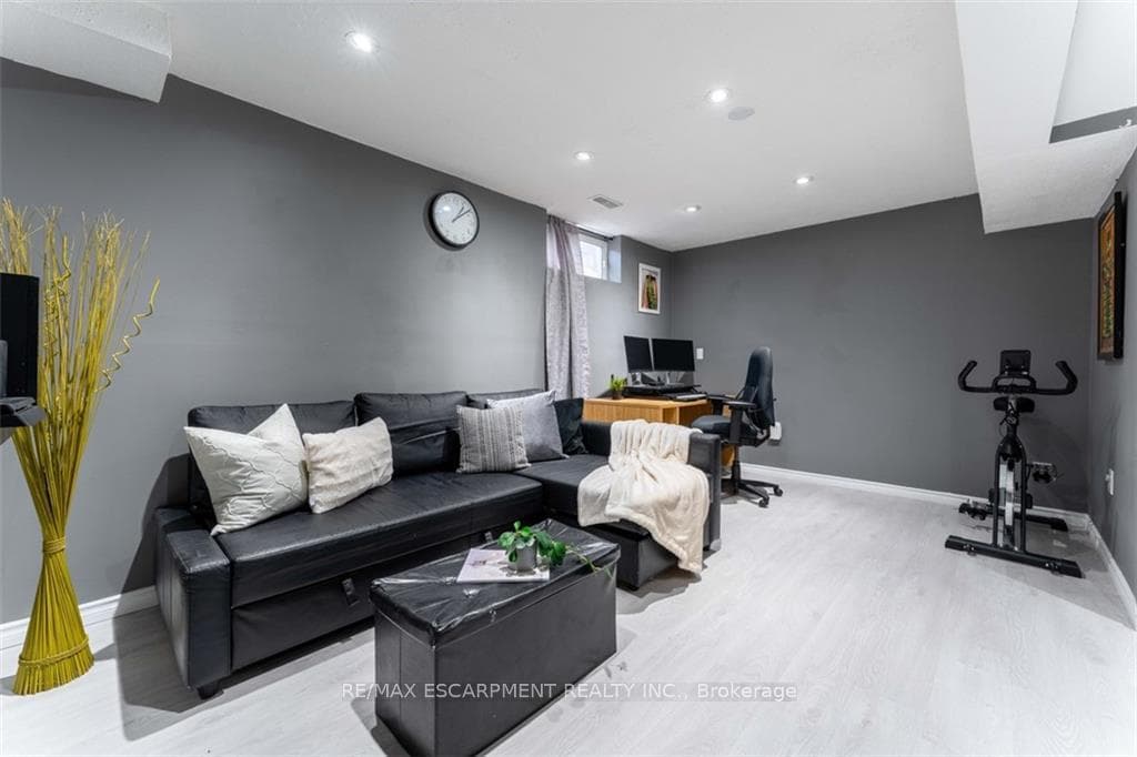 58 Jordan Drive photo 16