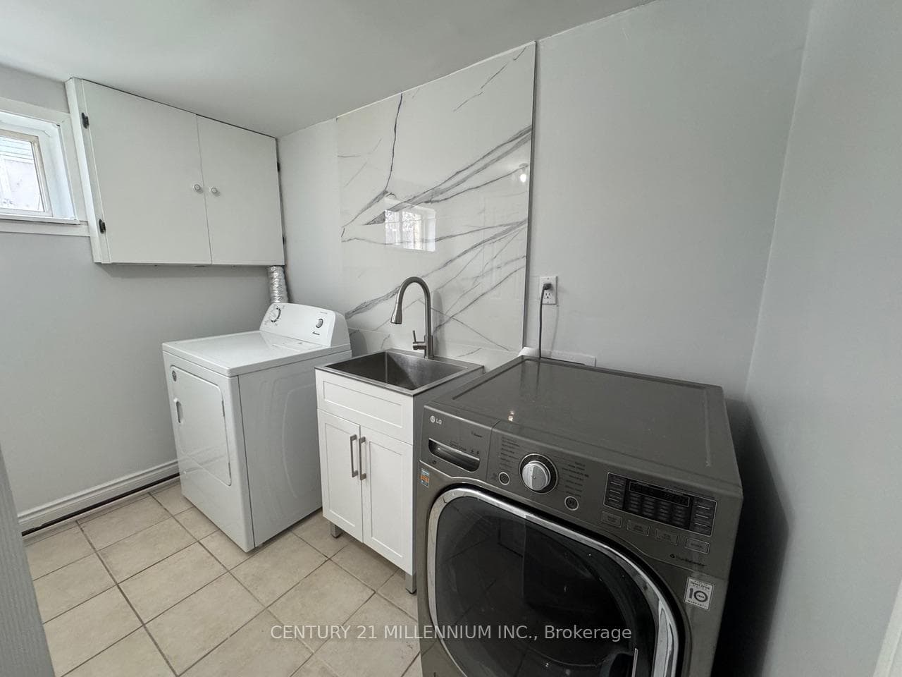 43 Farmington Drive Unit Lower photo 22