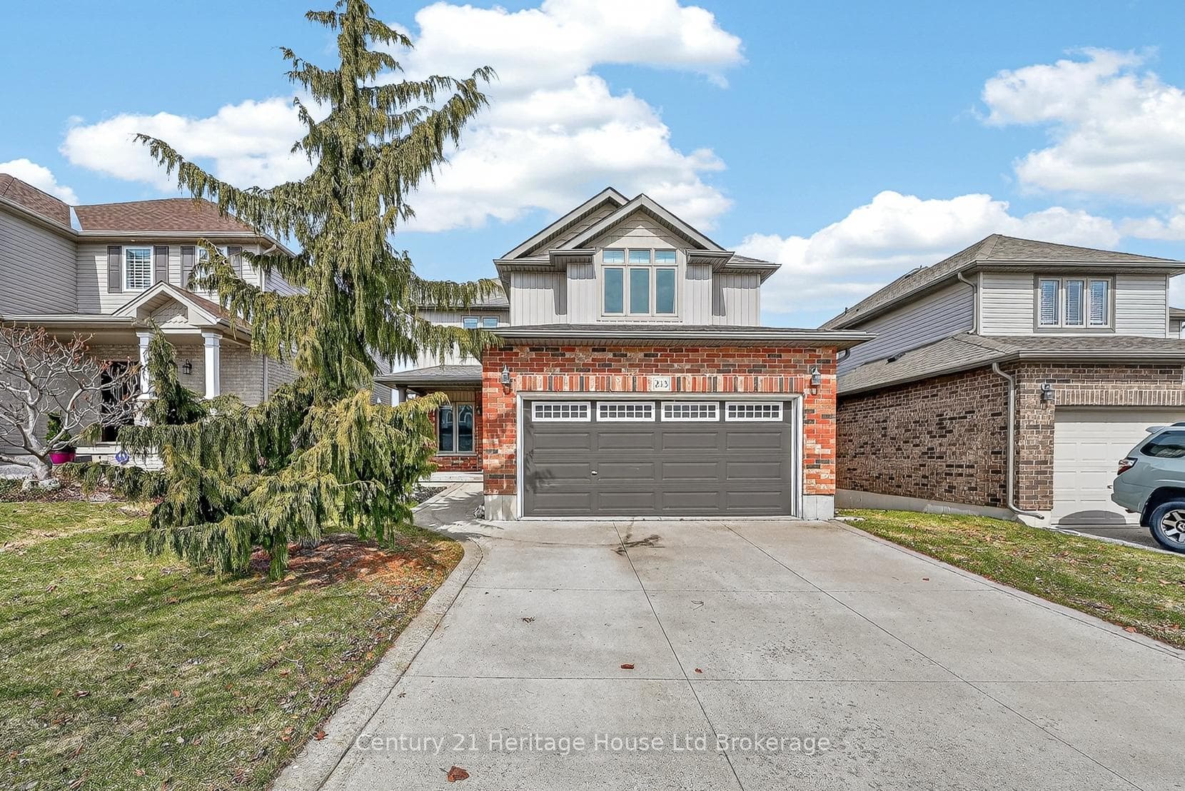 215 Munnoch Boulevard photo 2