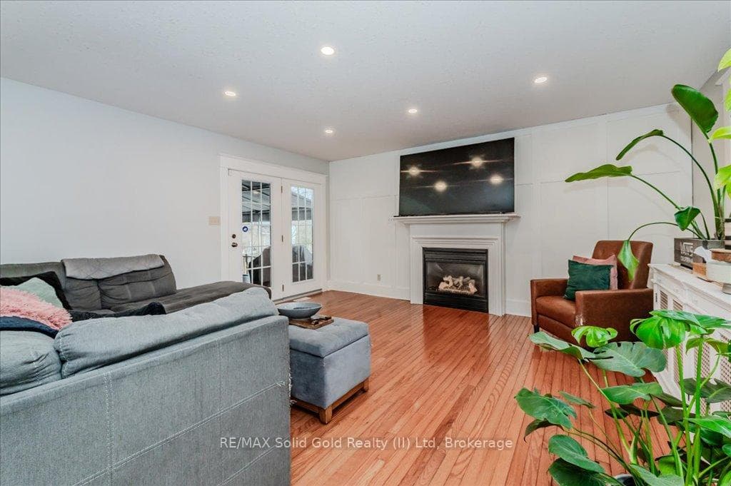 56 Woolwich Street photo 12