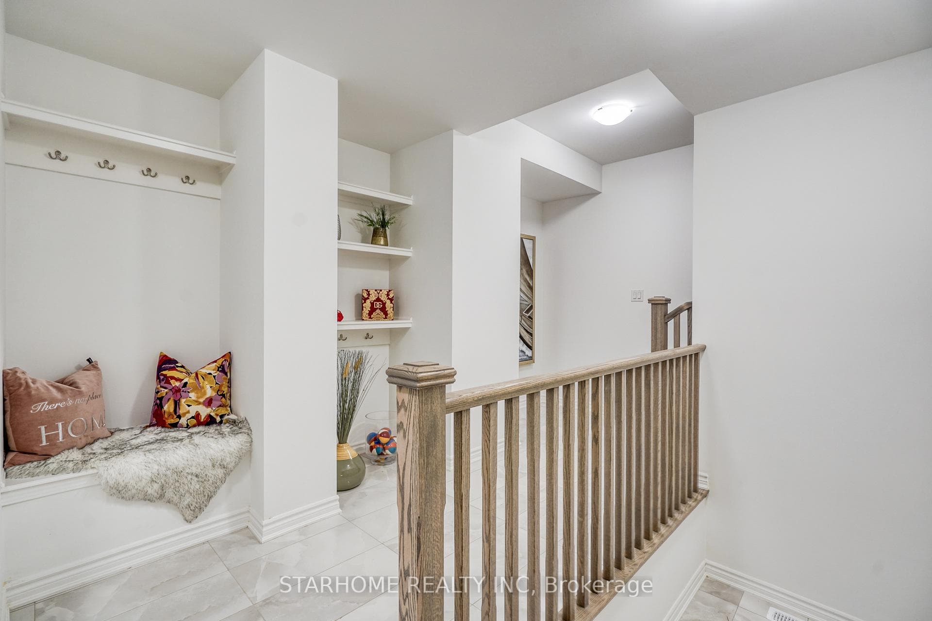 11 Avani Avenue photo 4