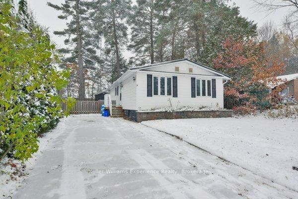 9 Dudley Drive photo 1