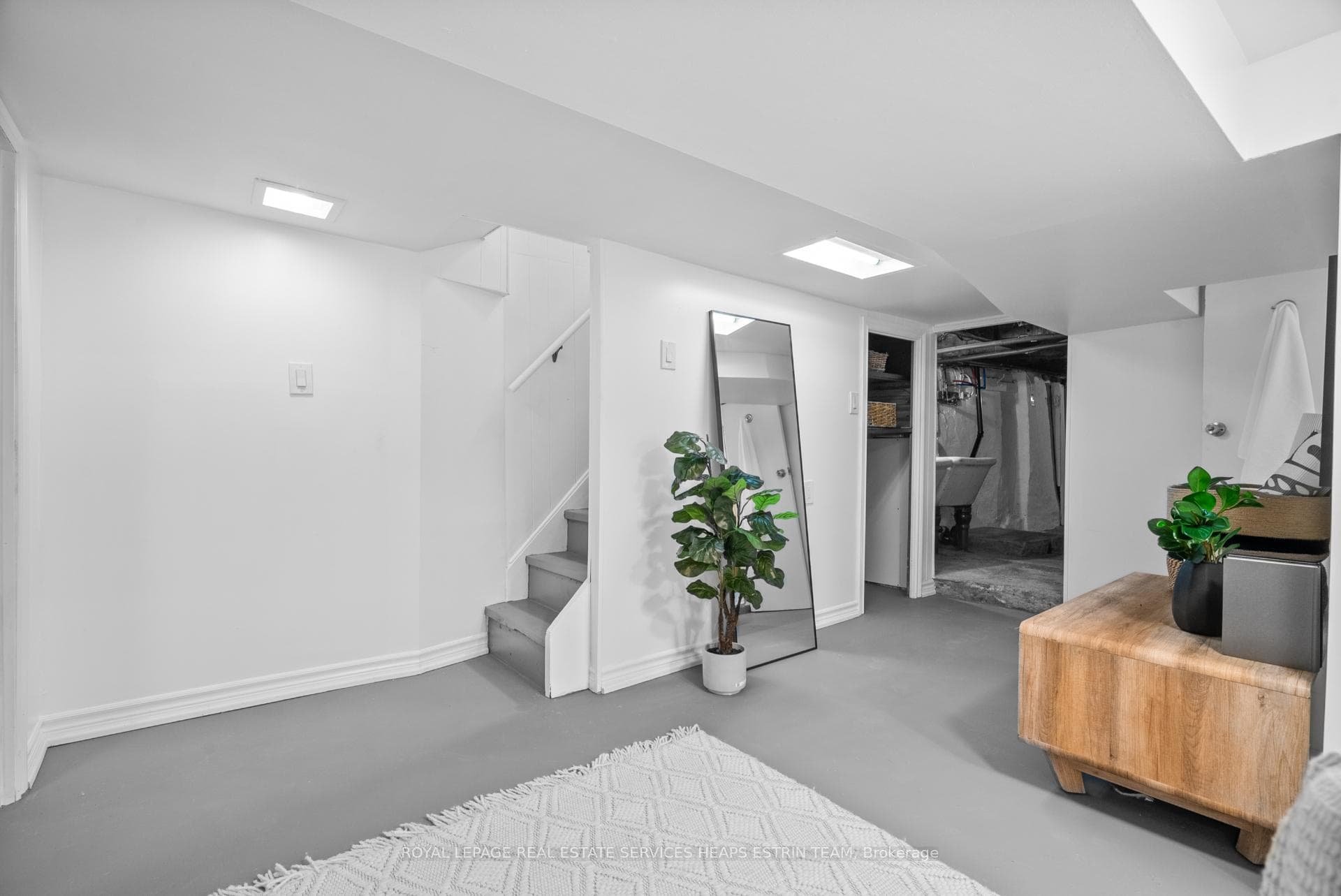 207 Dovercourt Road photo 24