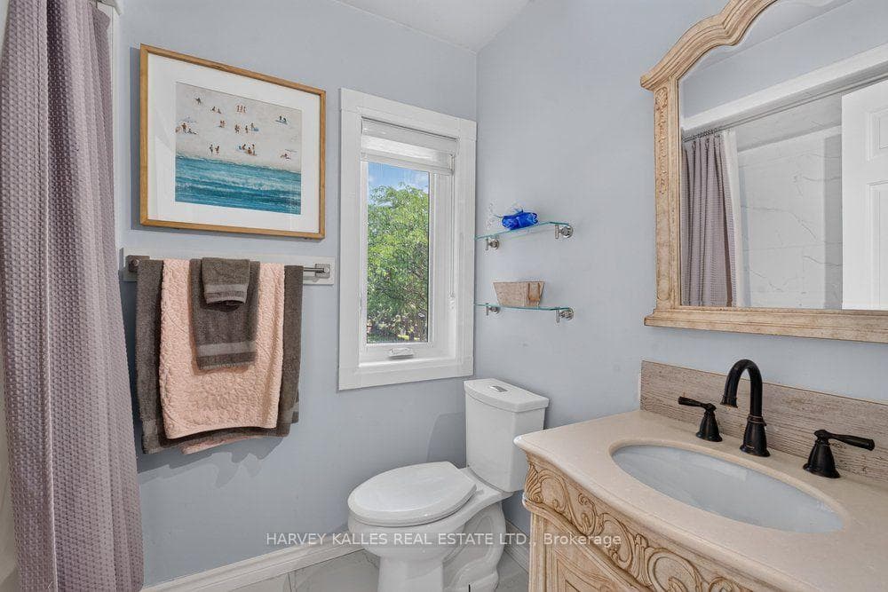 898 Stonehaven Avenue photo 29