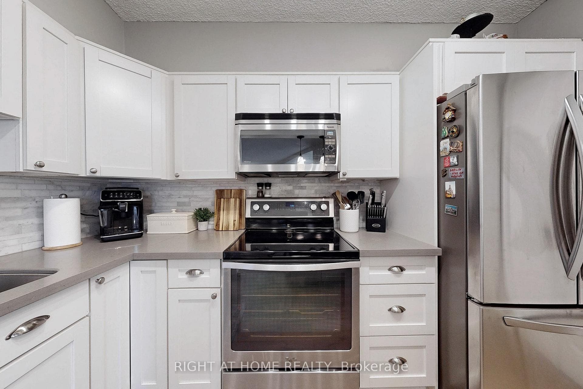 33 Harbour Square Unit 1610 photo 14