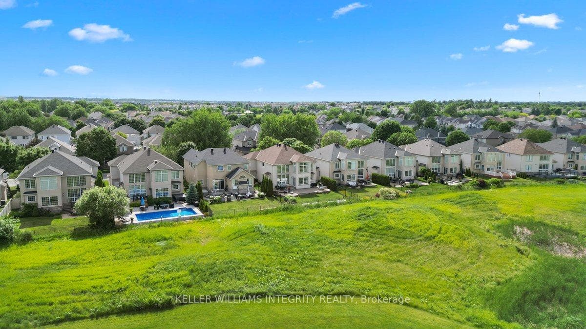 16 Blackshire Circle photo 6
