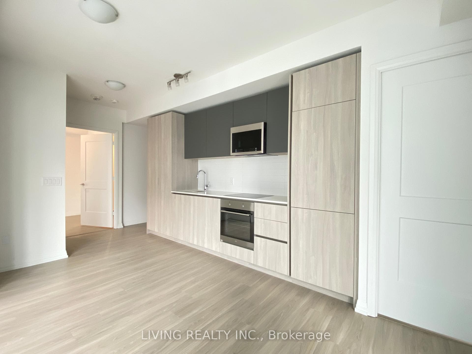 8 Widmer Street Unit 3803 photo 15