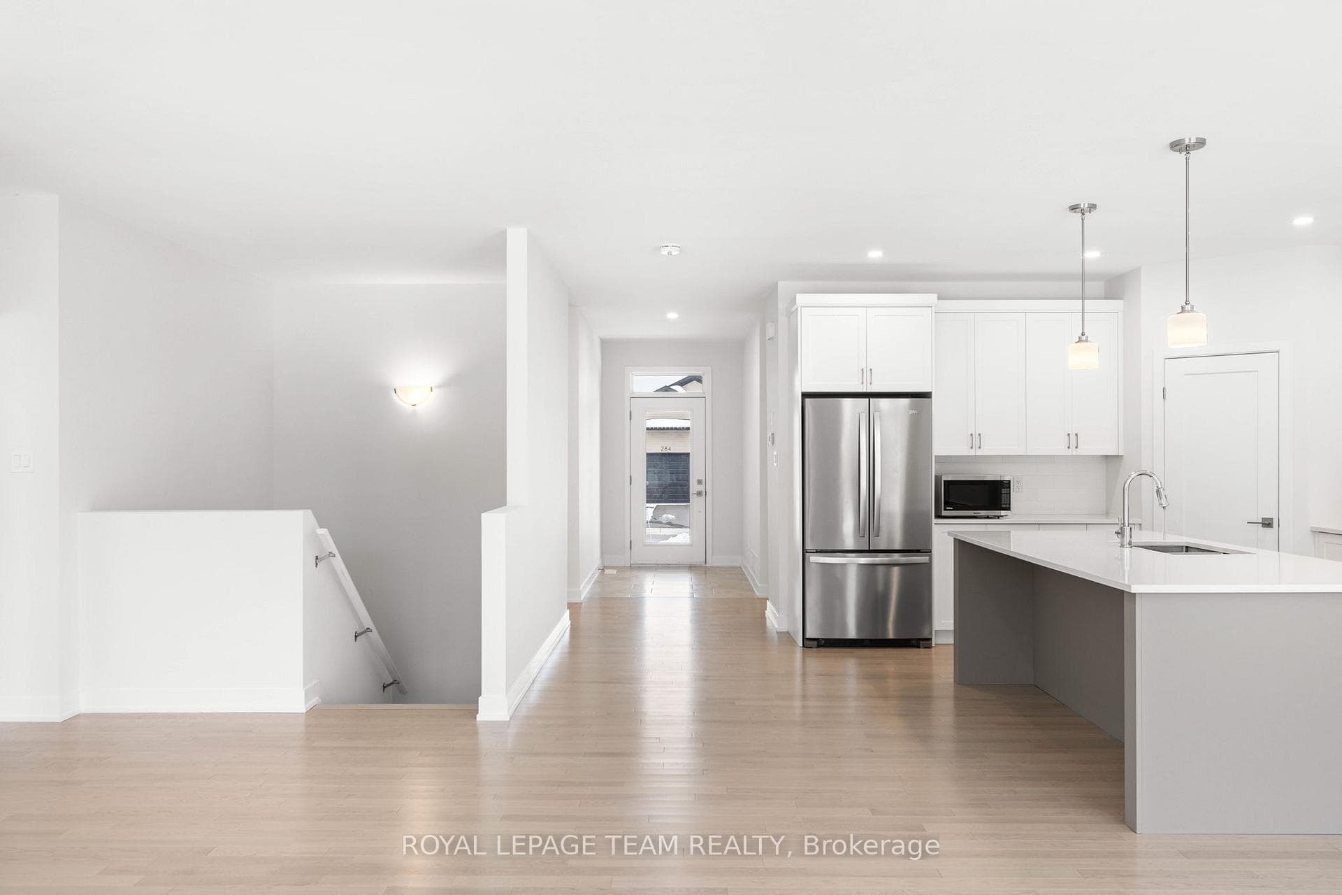 285 Wood Avenue photo 17