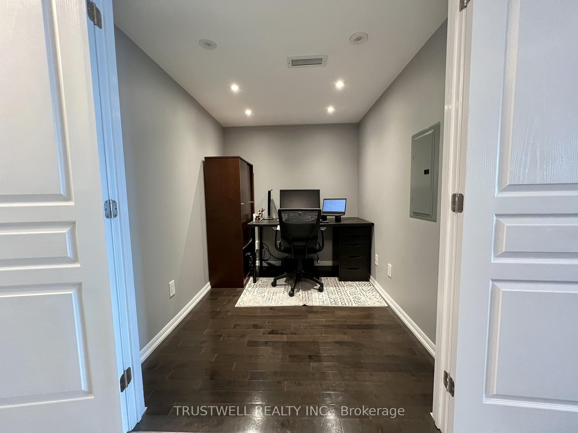 18 Yonge Street Unit 1309 photo 8