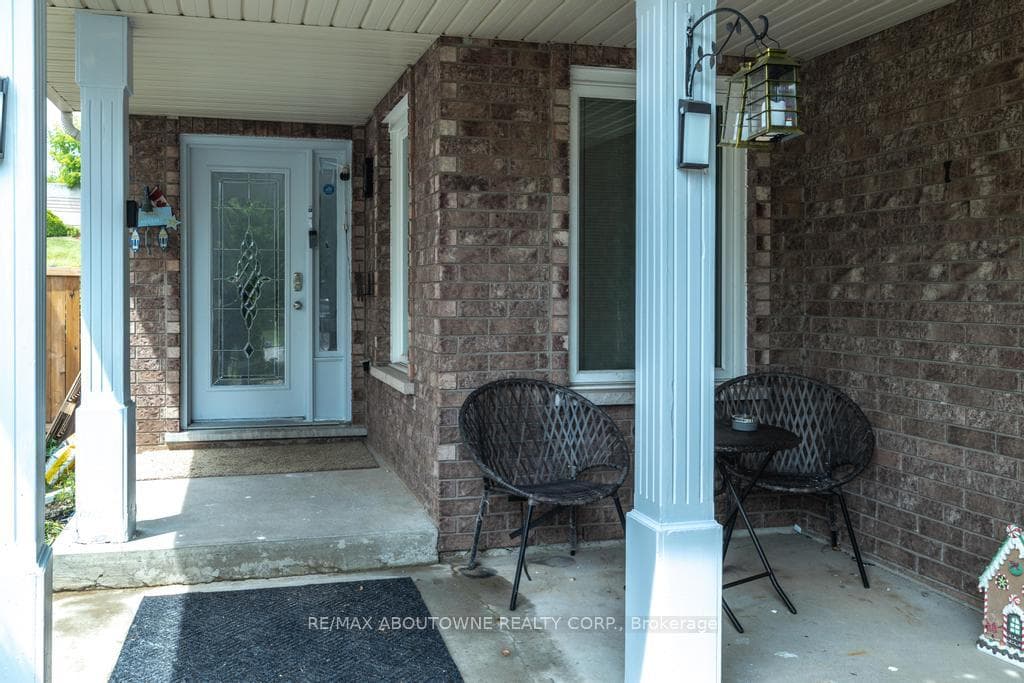 14 SABLE Drive photo 4