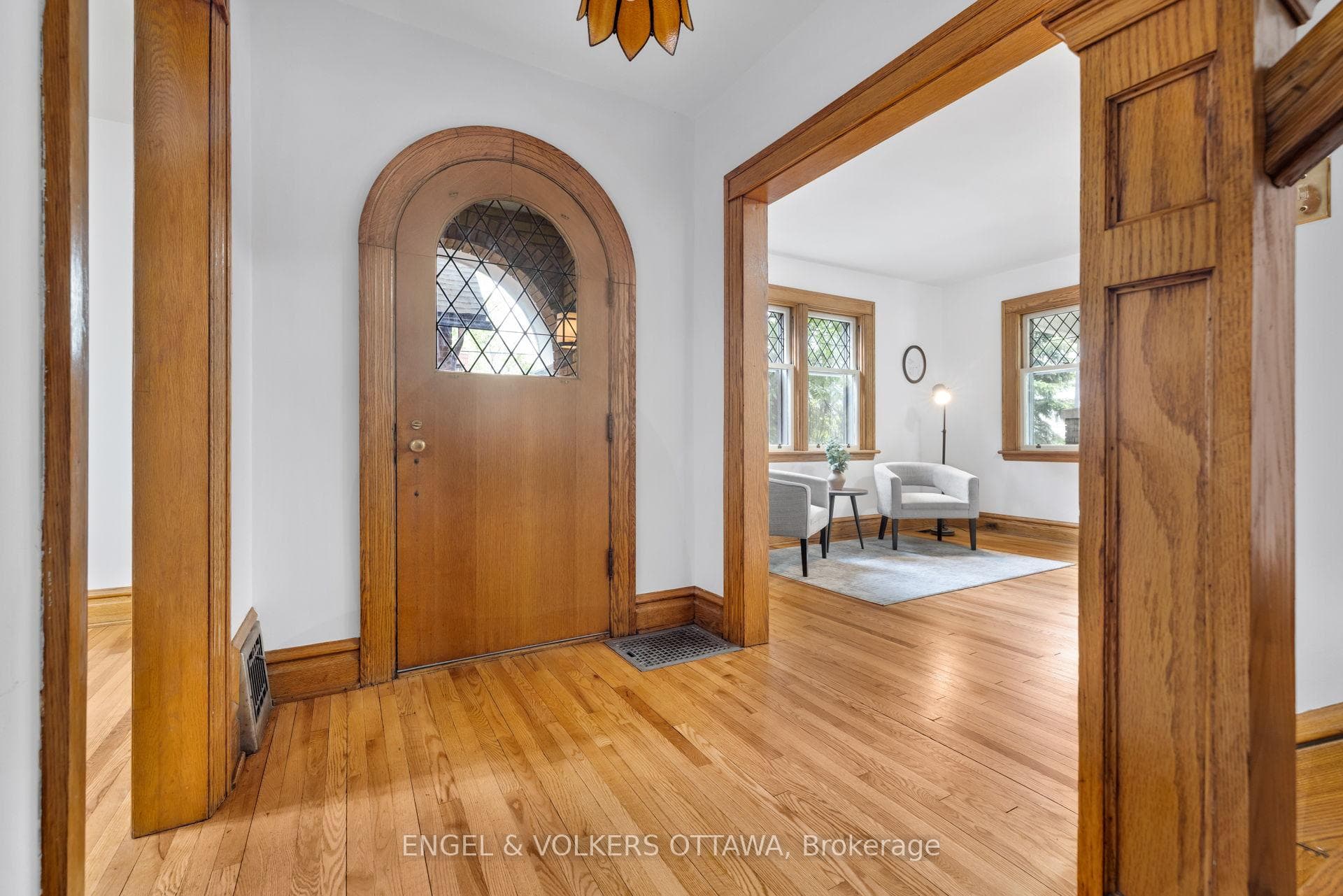 54 Glendale Avenue photo 7
