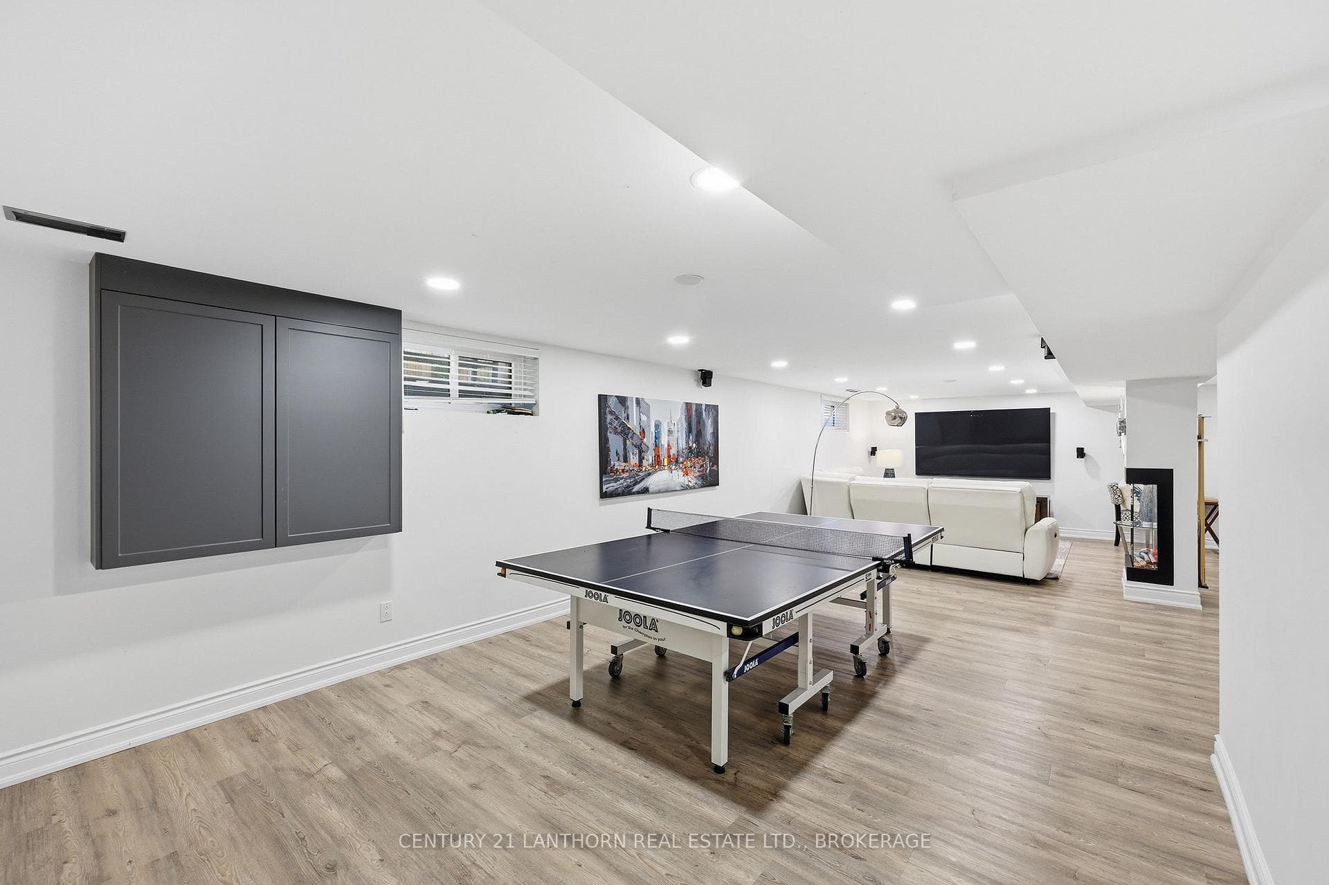 952 Chancery Street photo 41