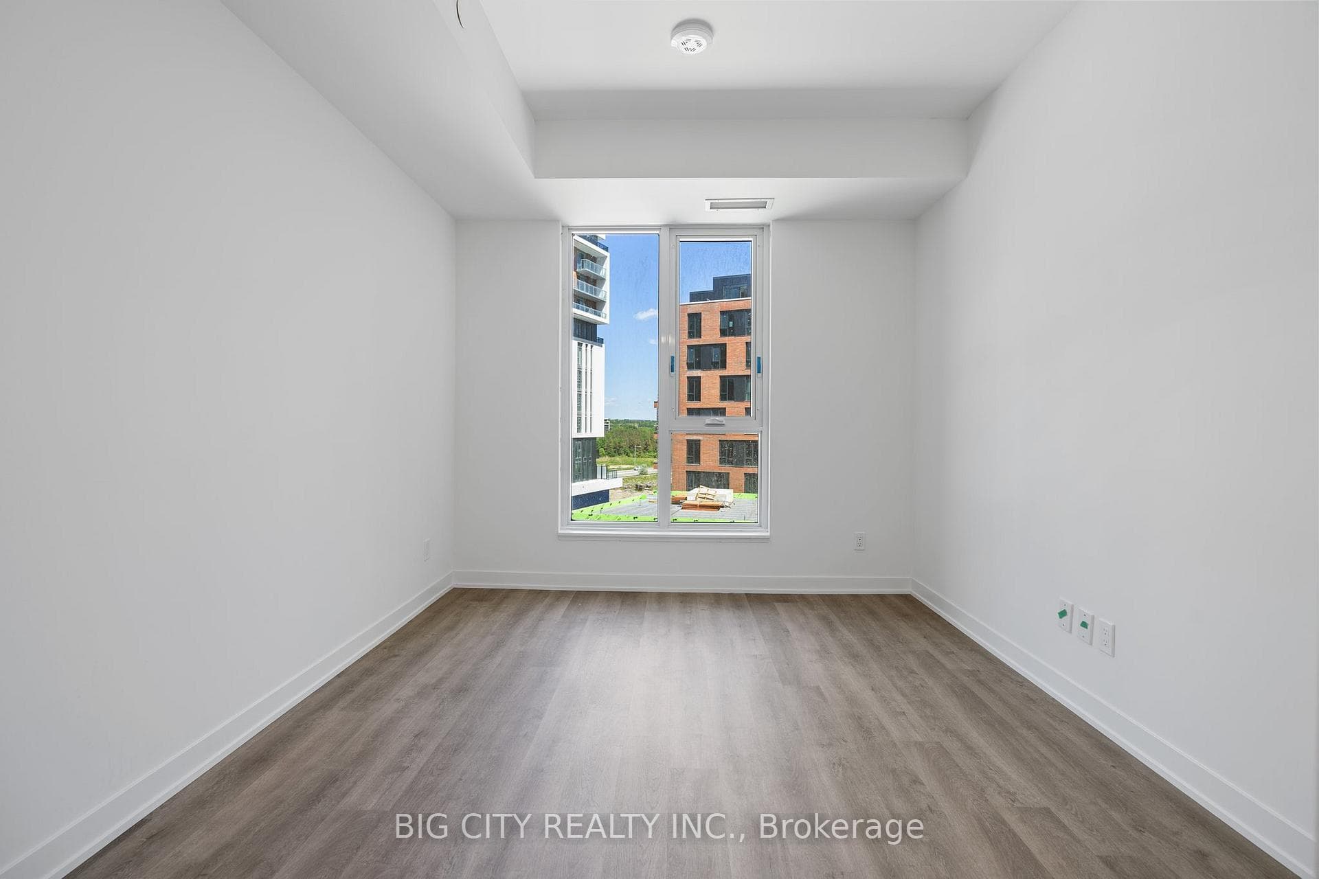 38 Simcoe Promenade Unit 619 photo 14