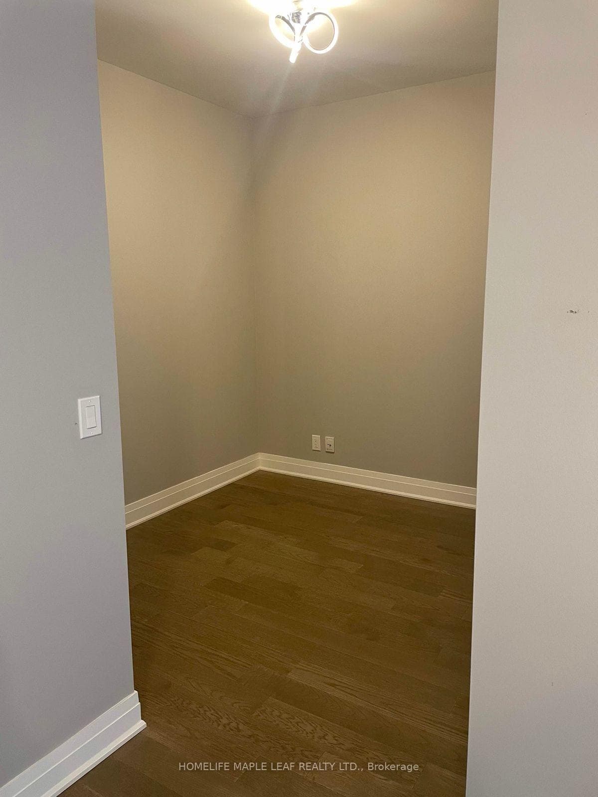 128 Grovewood Common Unit 524 photo 8