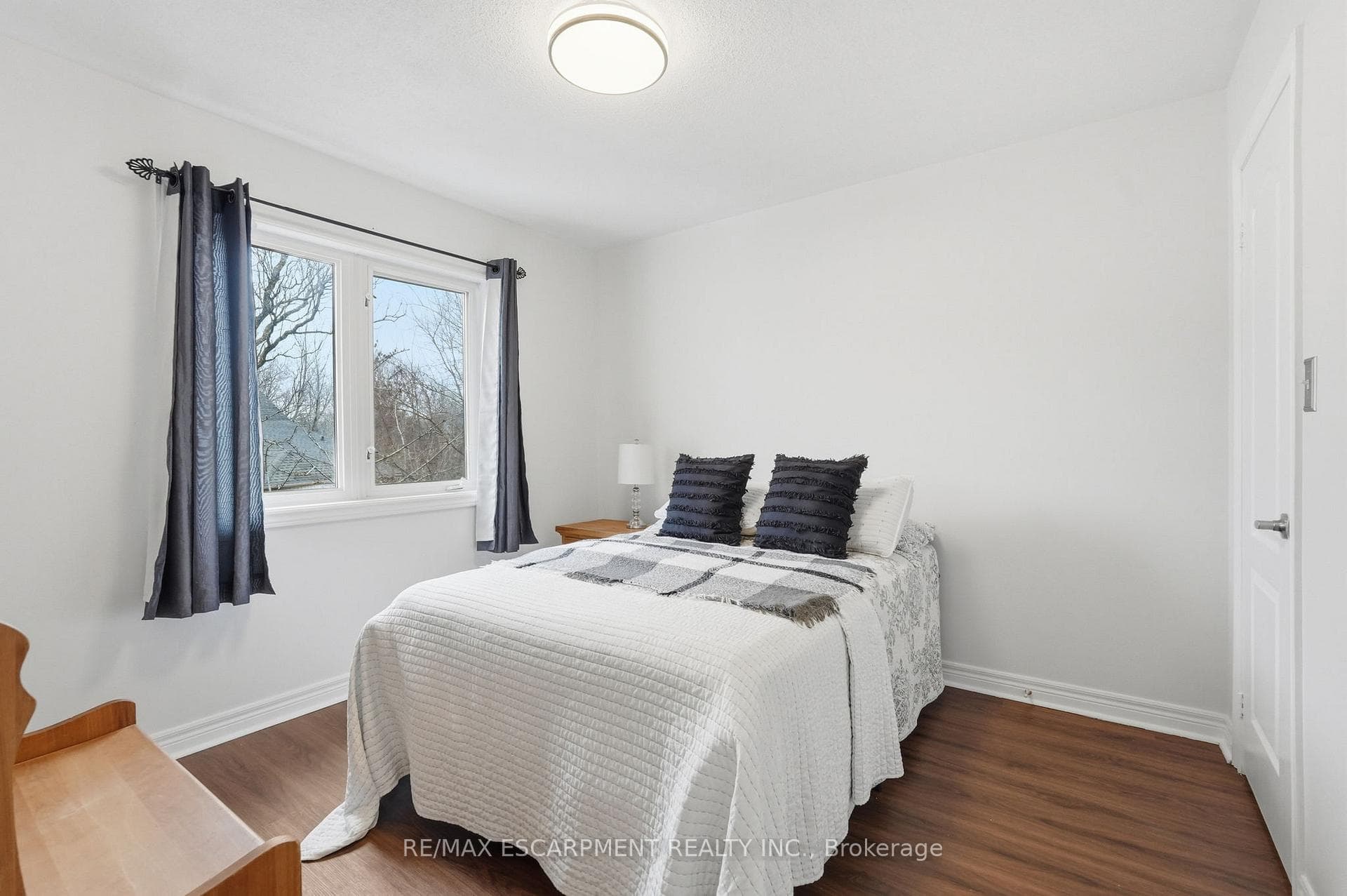 5189 Blue Spruce Avenue photo 28