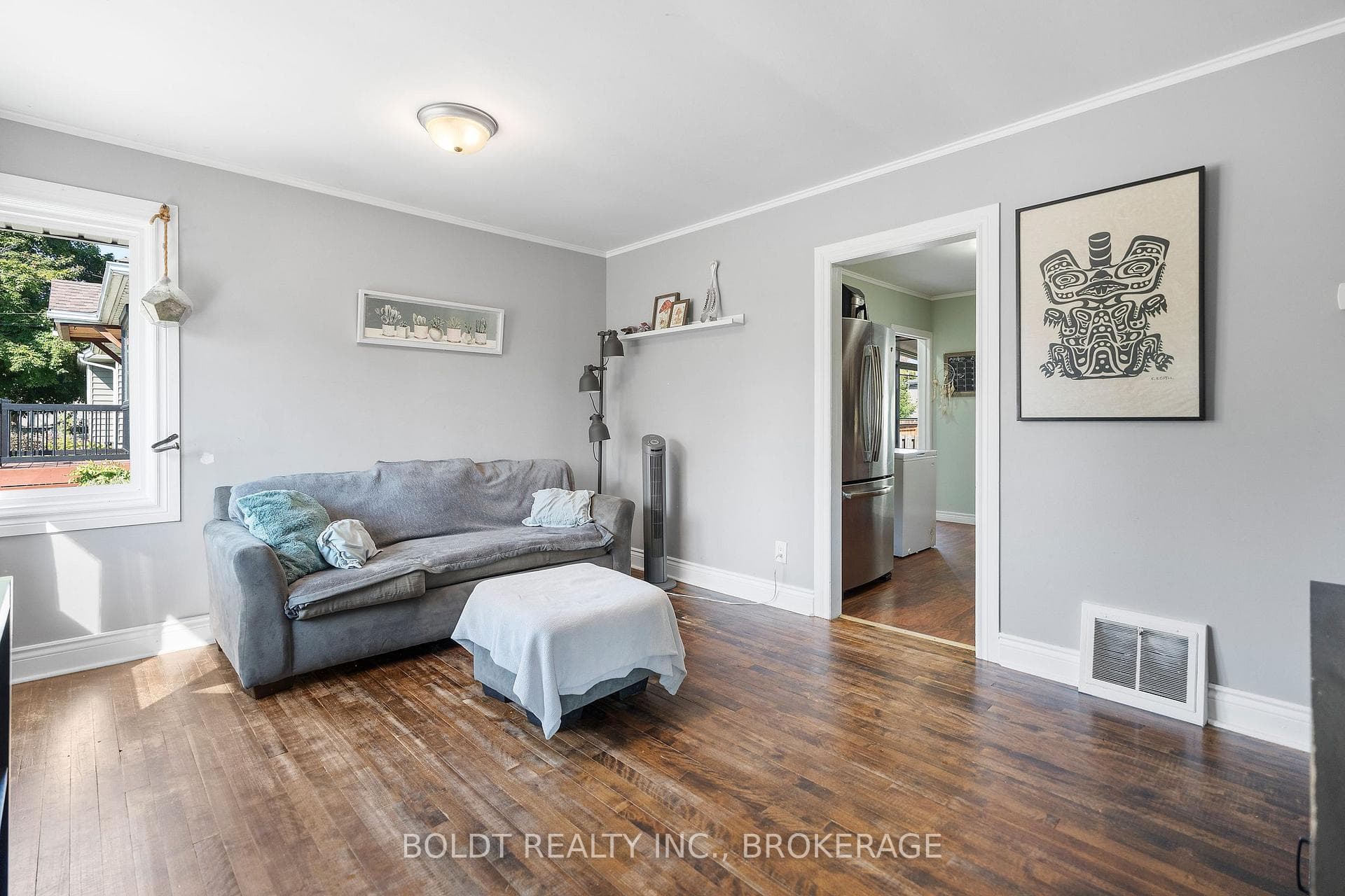 66 Whyte Avenue photo 10
