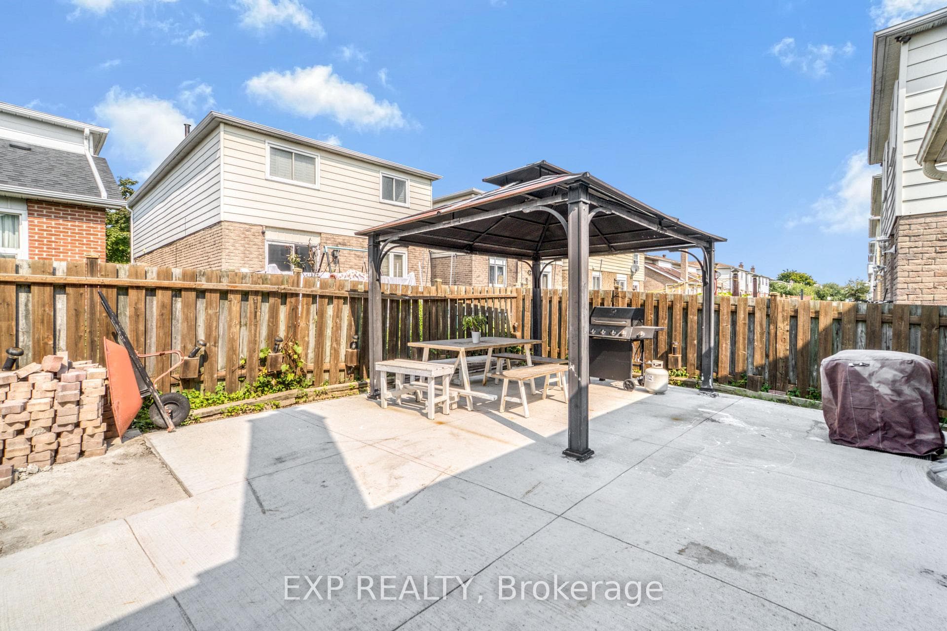 111 Morton Way photo 34