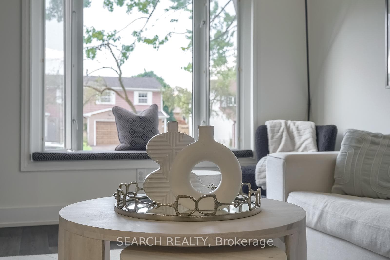 3351 Tallmast Crescent photo 5