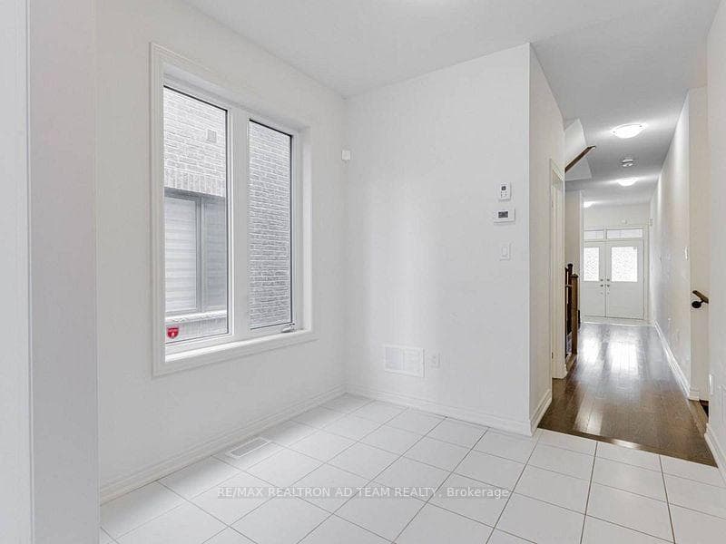 12 Conarty Crescent photo 8