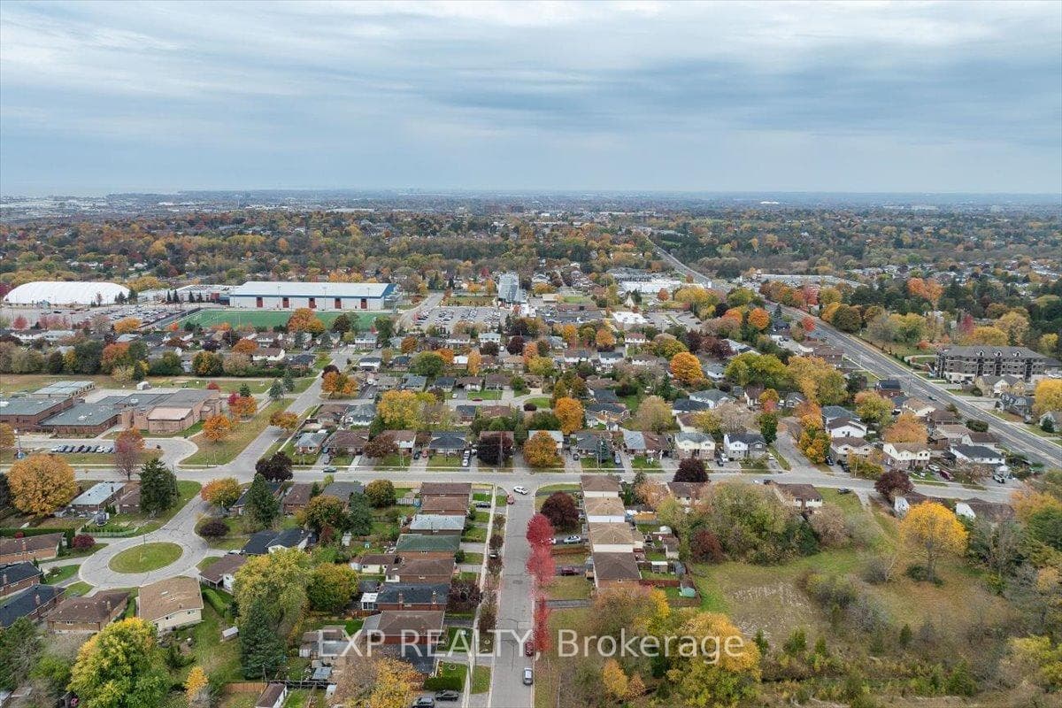 660 Montcalm Avenue photo 31
