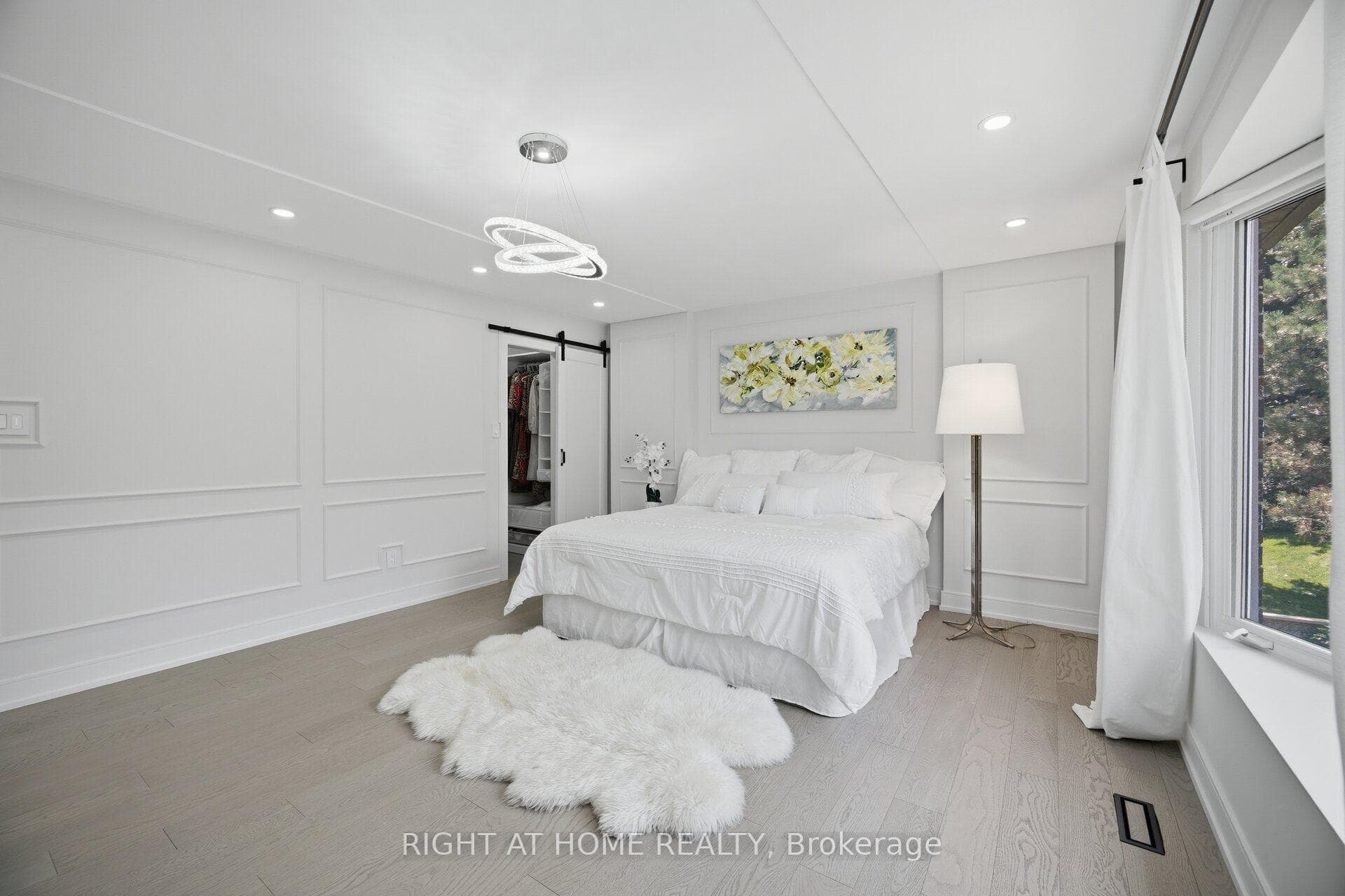 4 Simmons Crescent photo 21