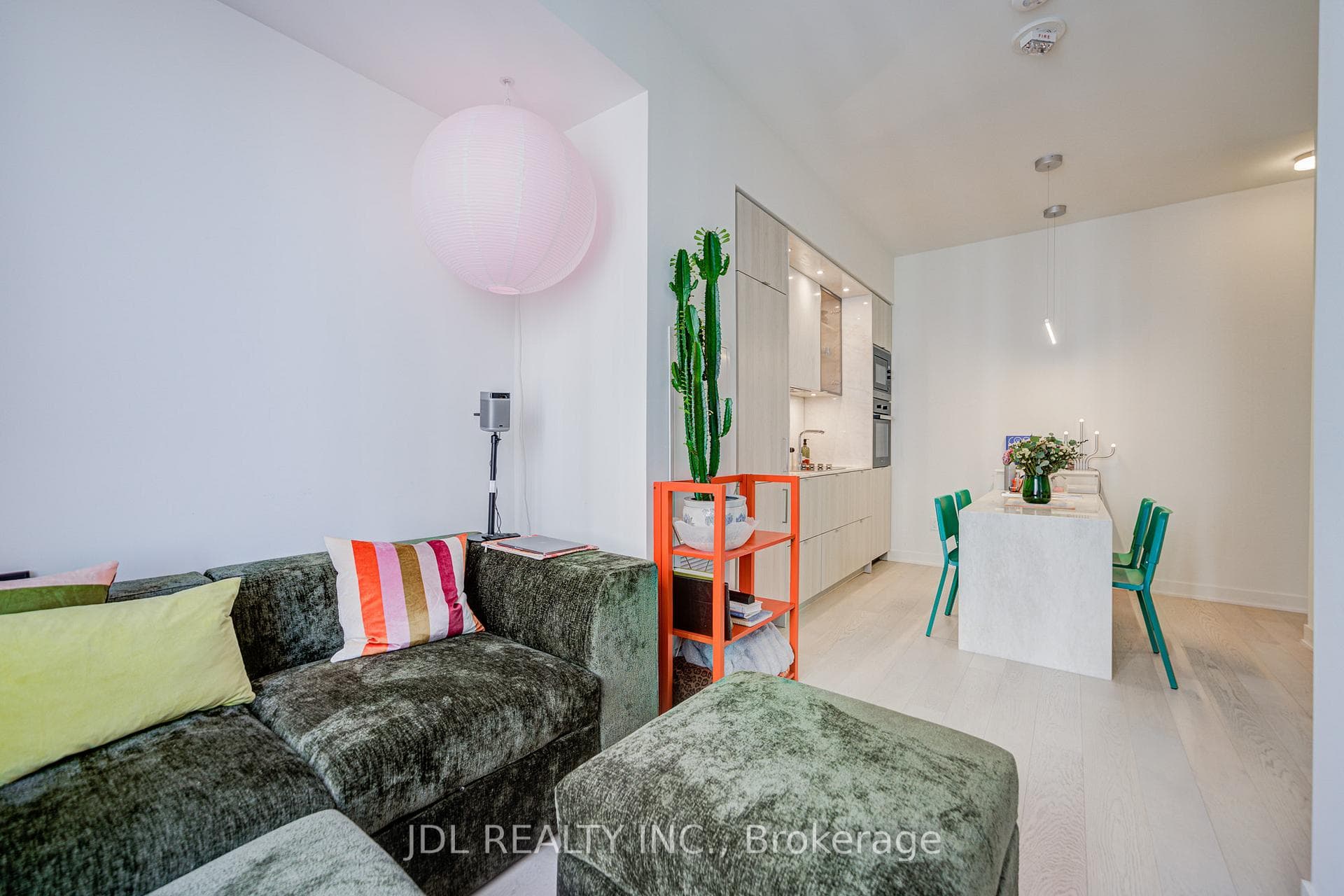 11 Yorkville Avenue Unit 4805 photo 8
