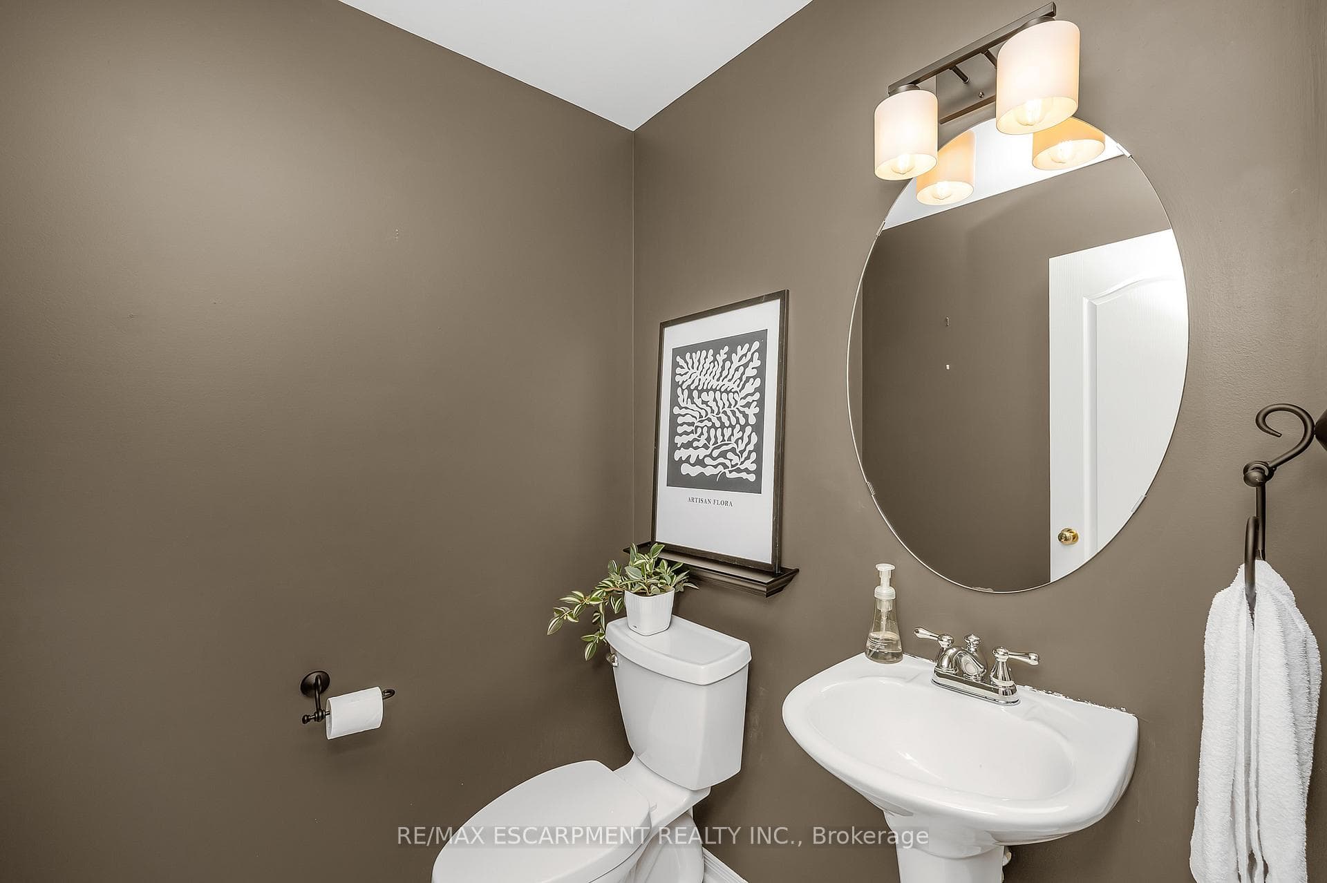 15 Buerkle Court photo 17