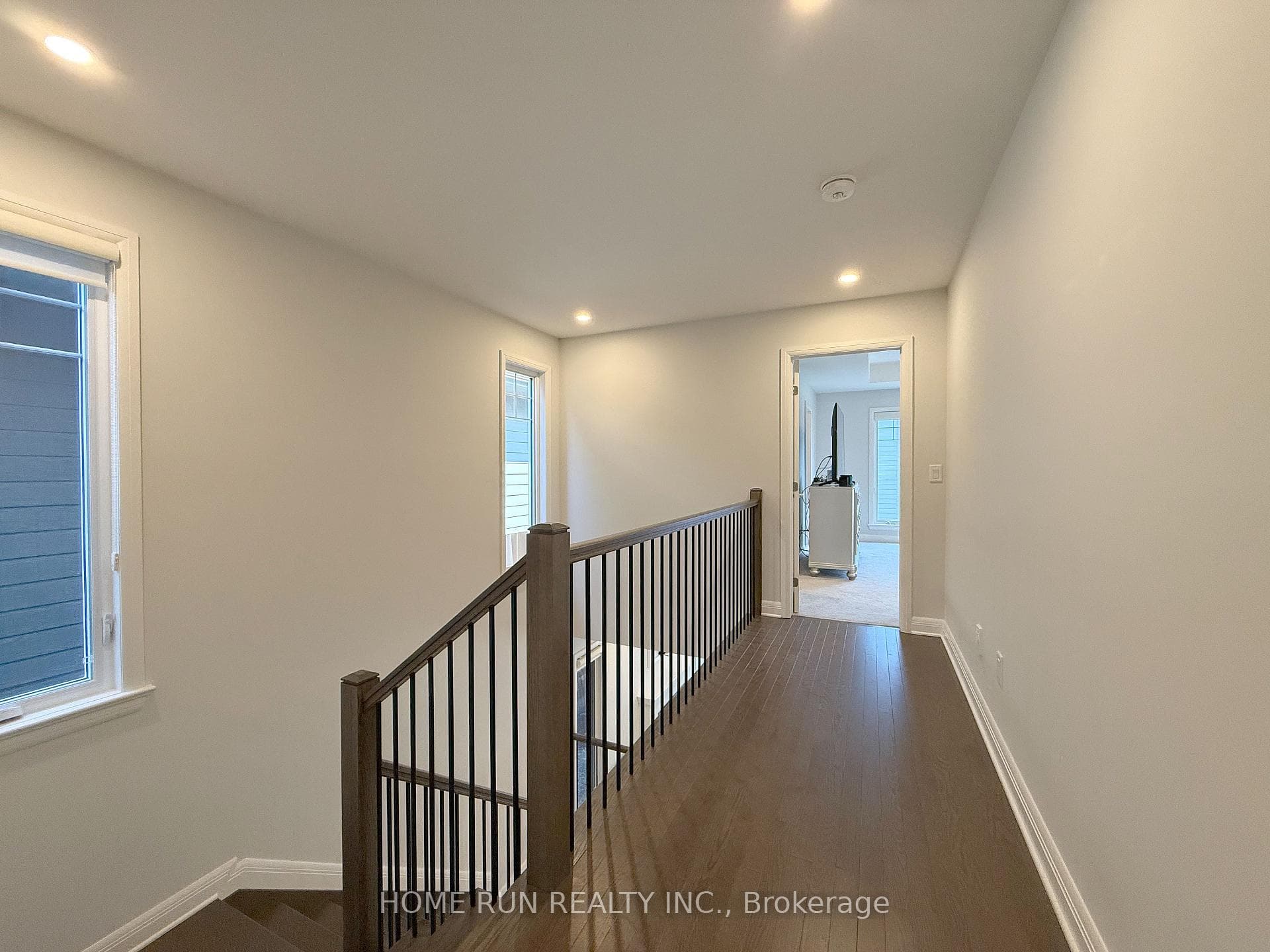 322 Lysander Place photo 26