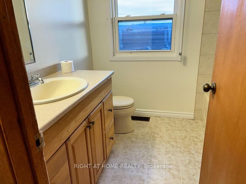 289 Bernhardt Road photo 14