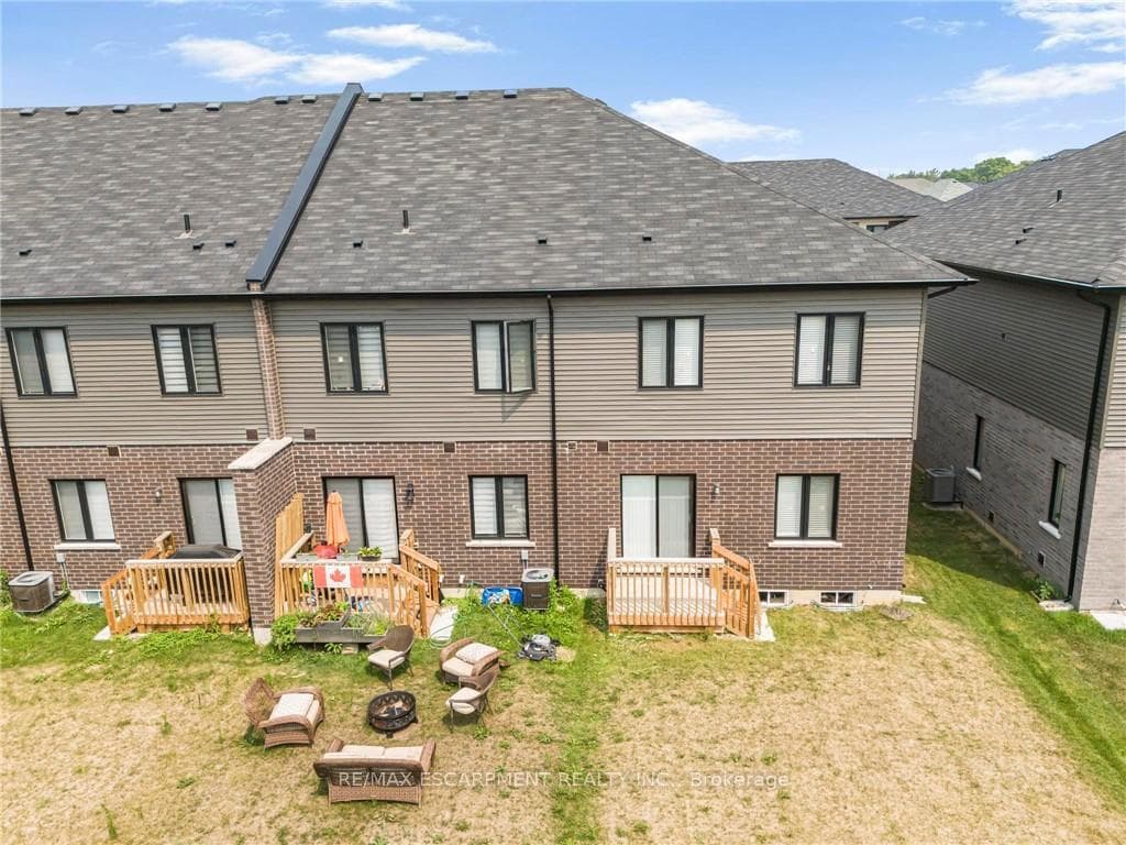 21 BOWERY Road photo 46