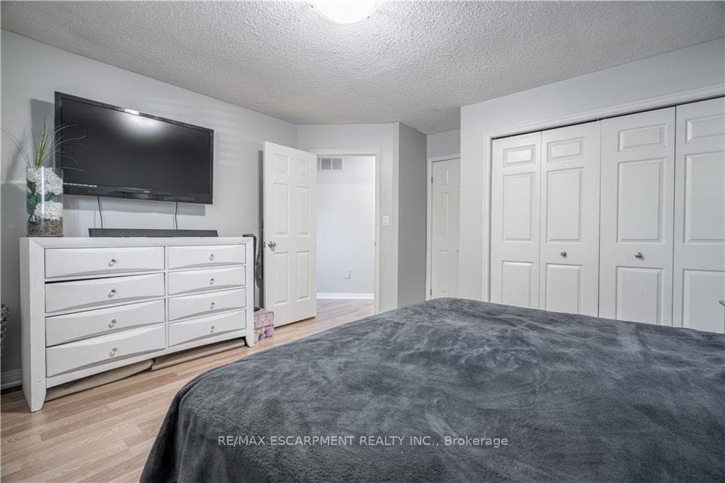 3 Novoco Drive photo 14
