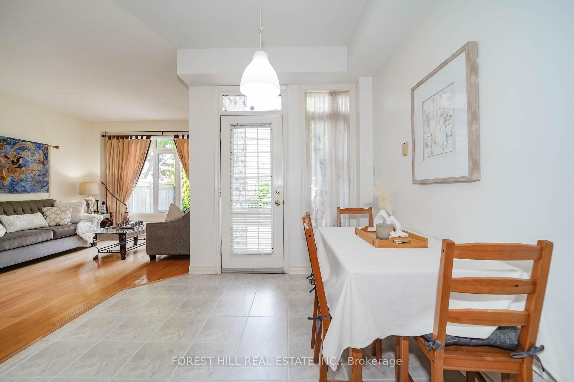 Breakfast Room