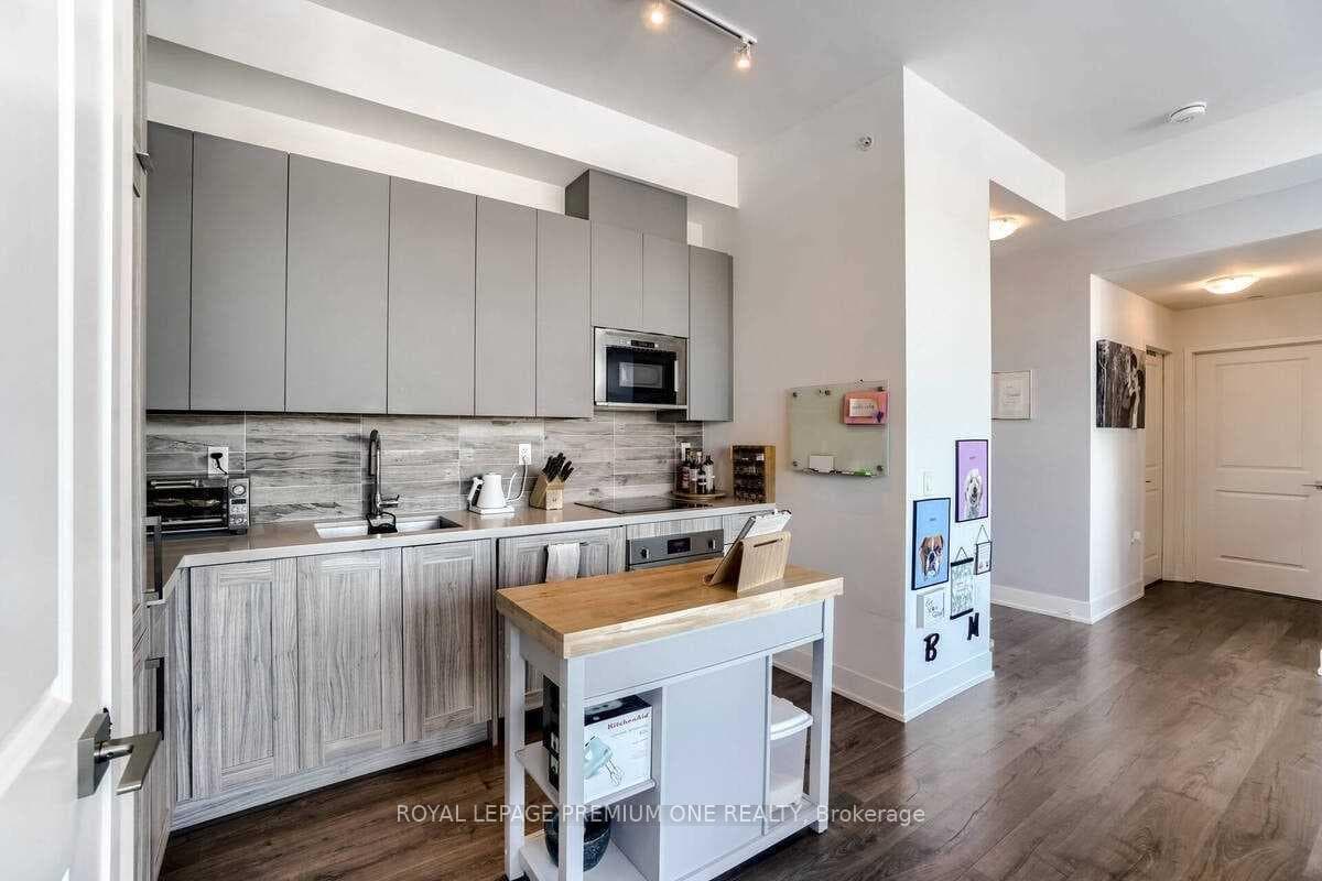 2916 Highway 7 Road Unit 611 photo 20
