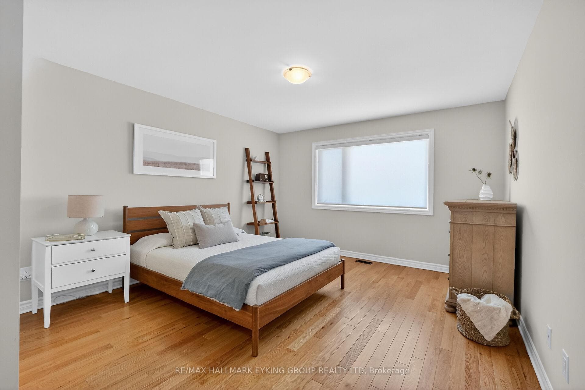 56 Viceroy Mews photo 31