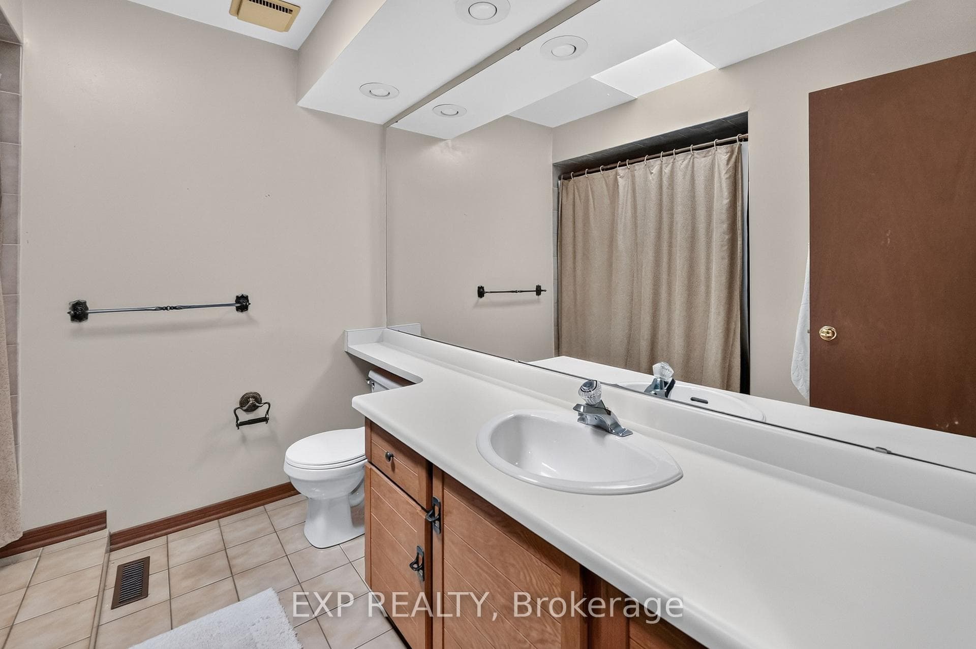 38 Farmington Drive photo 25