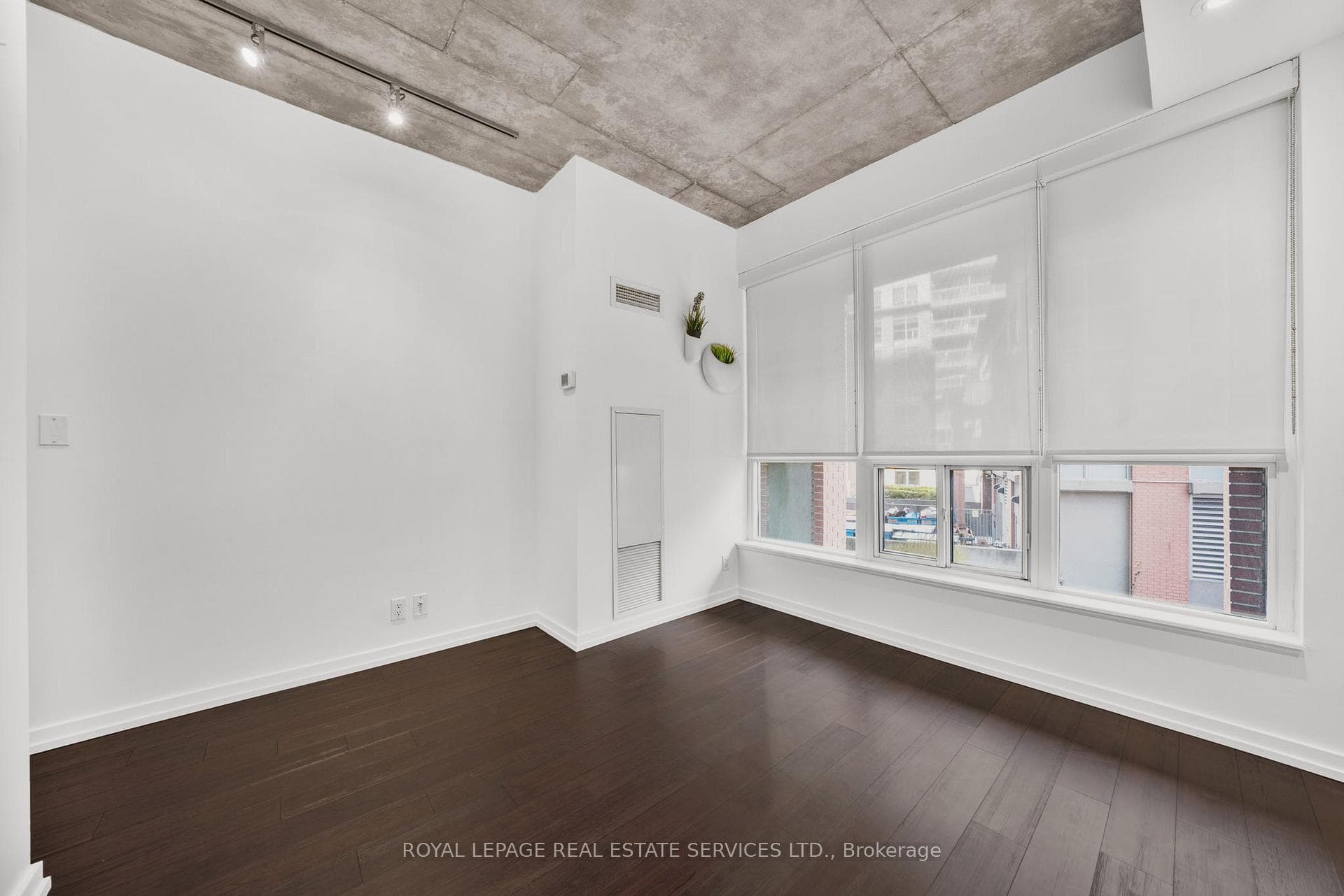1 Shaw Street Unit 106 photo 23
