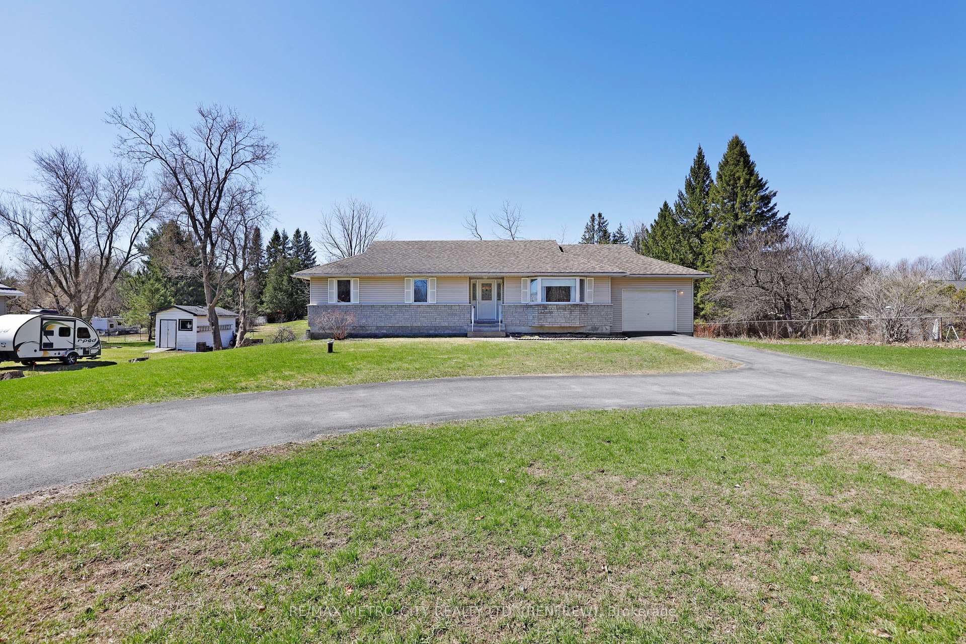 3805 Burnstown Road photo 2