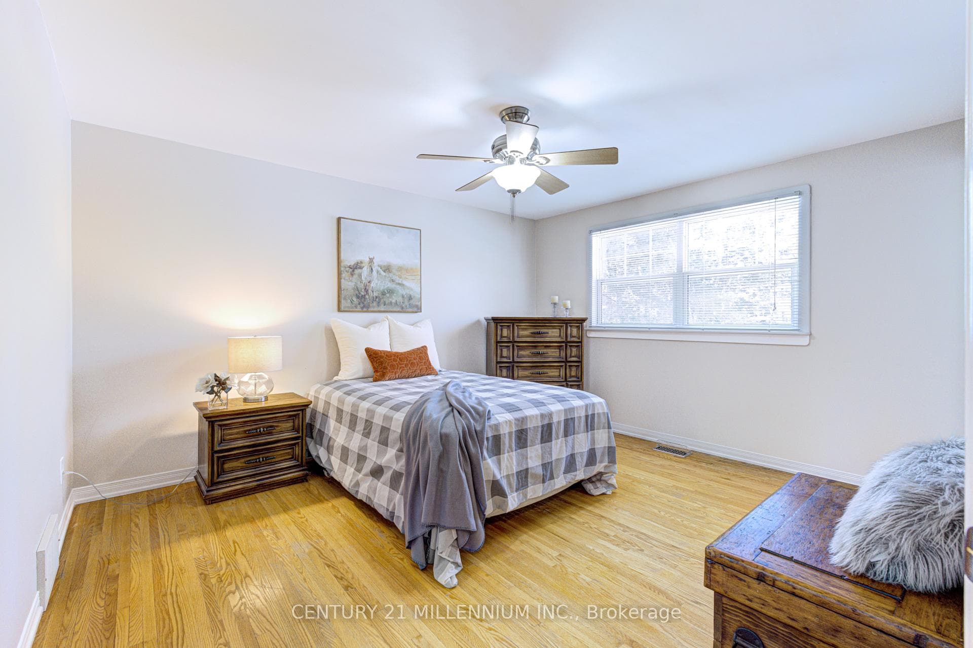 1659 Hawthorn Avenue photo 29