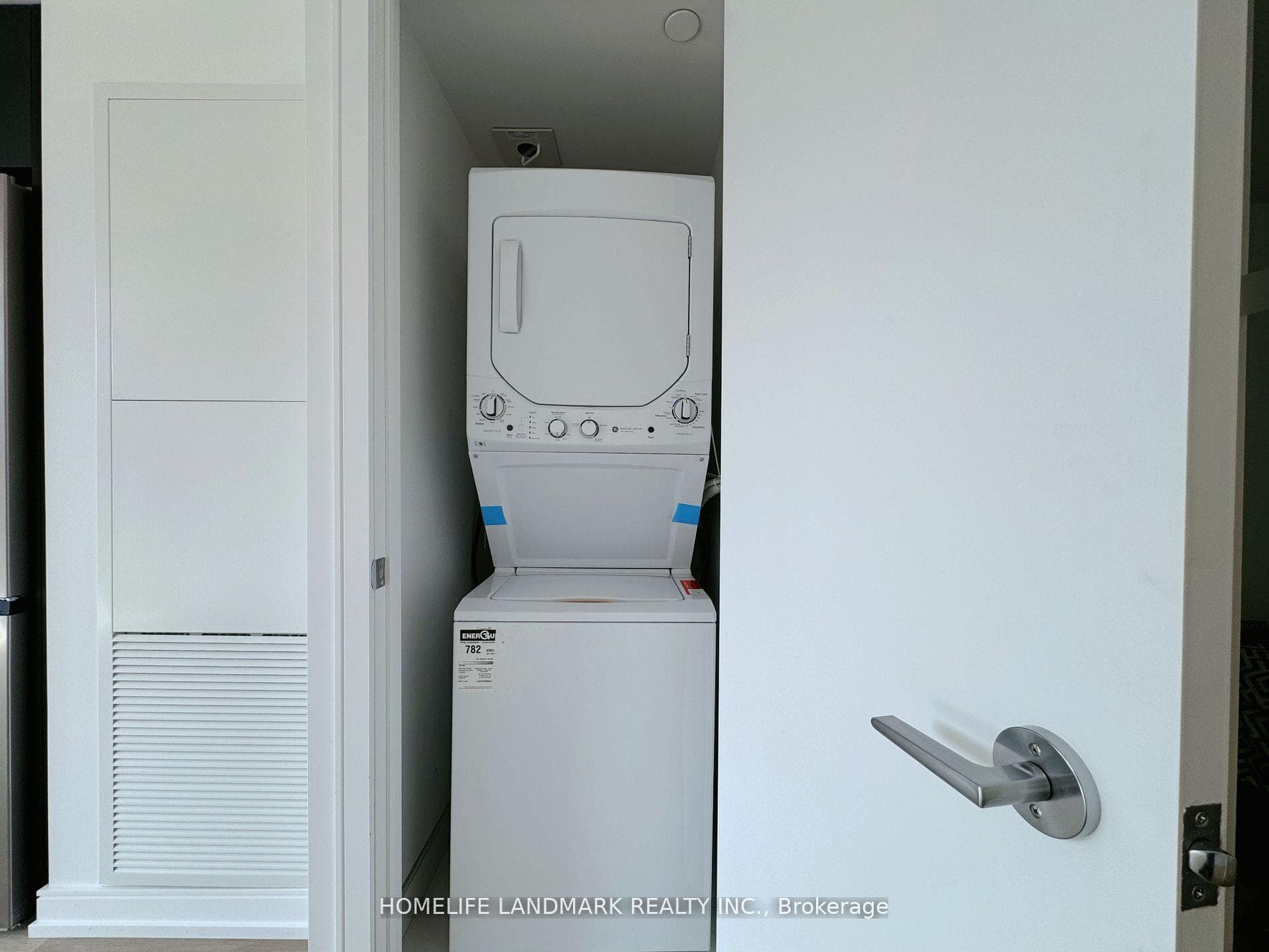 1 Jarvis Street Unit 909 photo 16