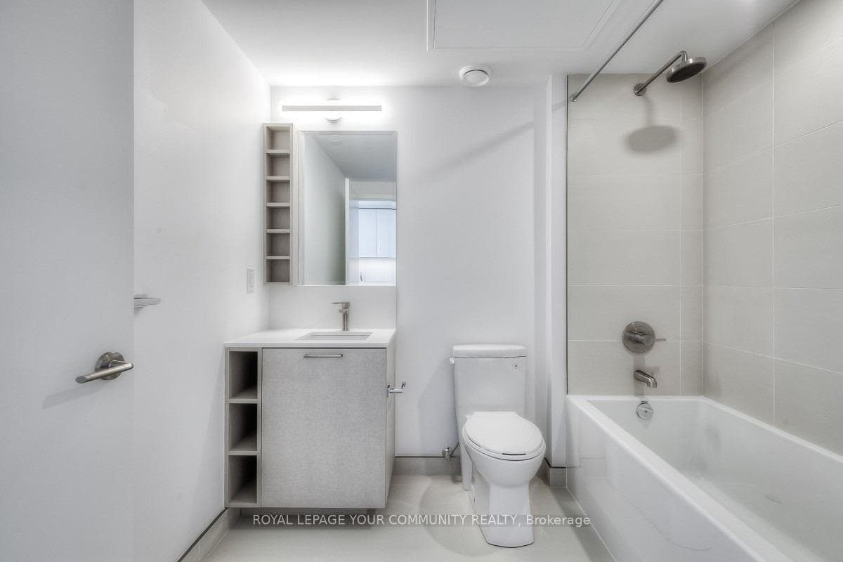 19 Western Battery Road Unit 1522 photo 13