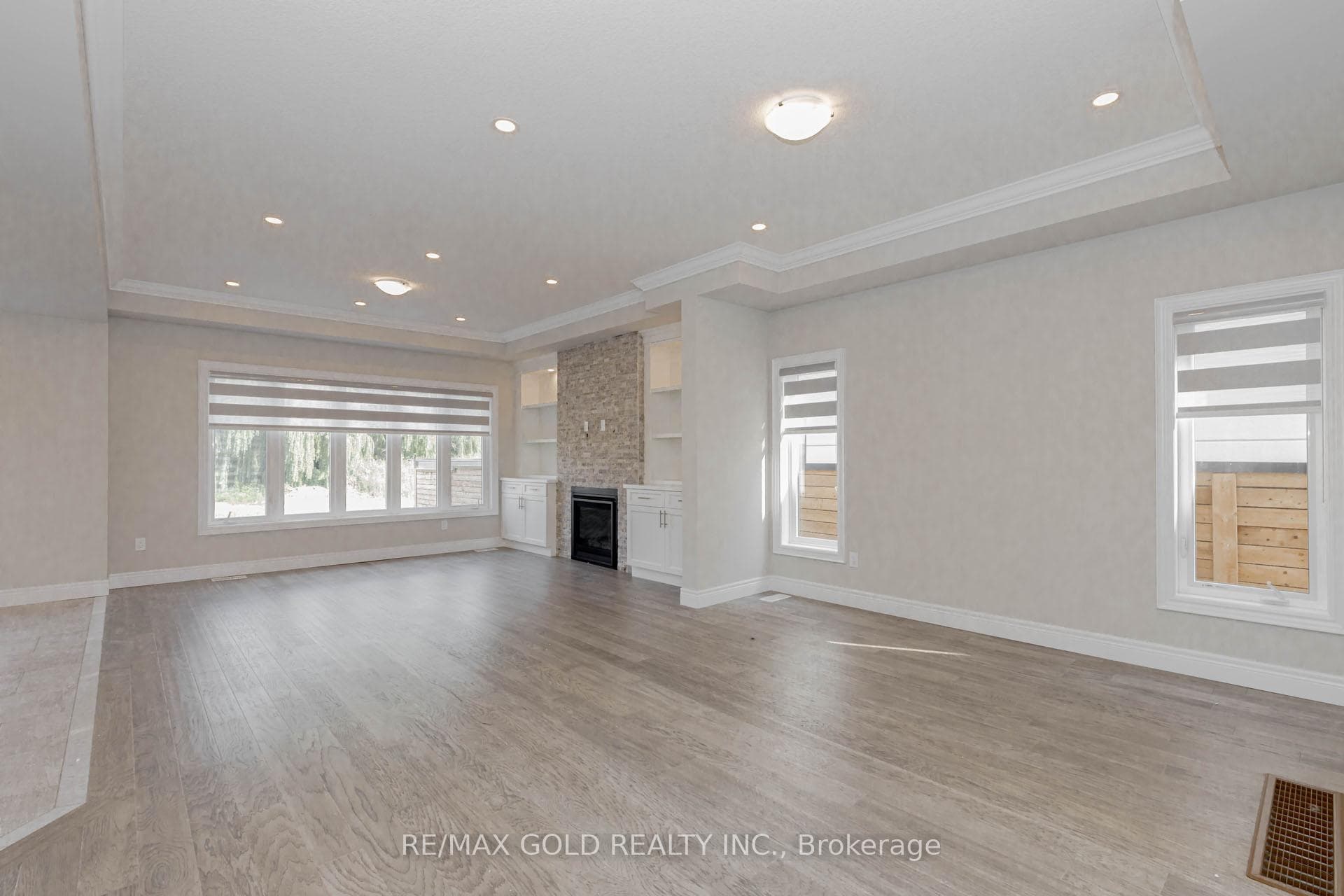 61 Eleanor Avenue Unit Upstairs photo 6