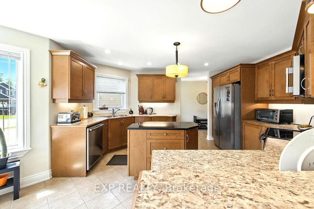 519 Coleraine Drive photo 4