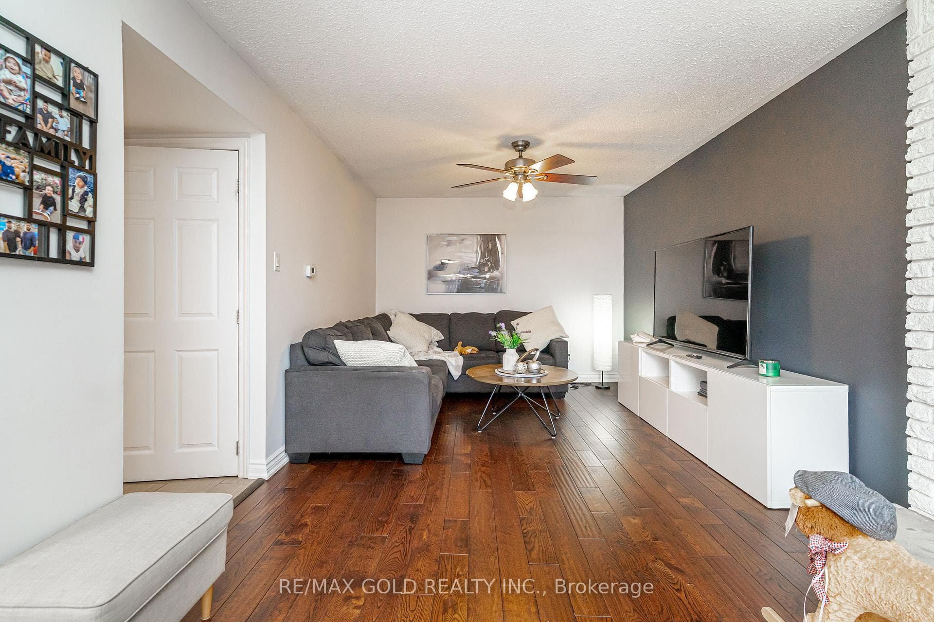 7632 Netherwood Road photo 18