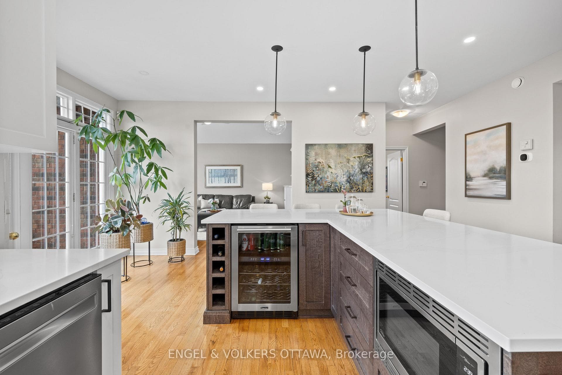 1014 Stormont Street photo 12